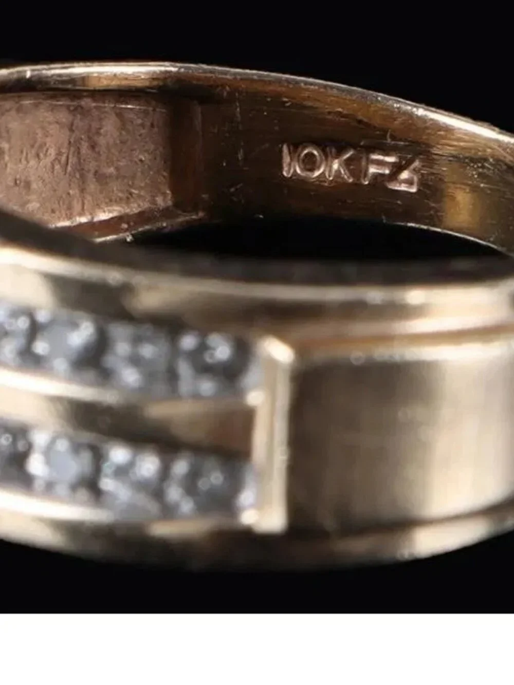 10K yellow gold round diamond men's ring size 8 - Picture 8 of 13